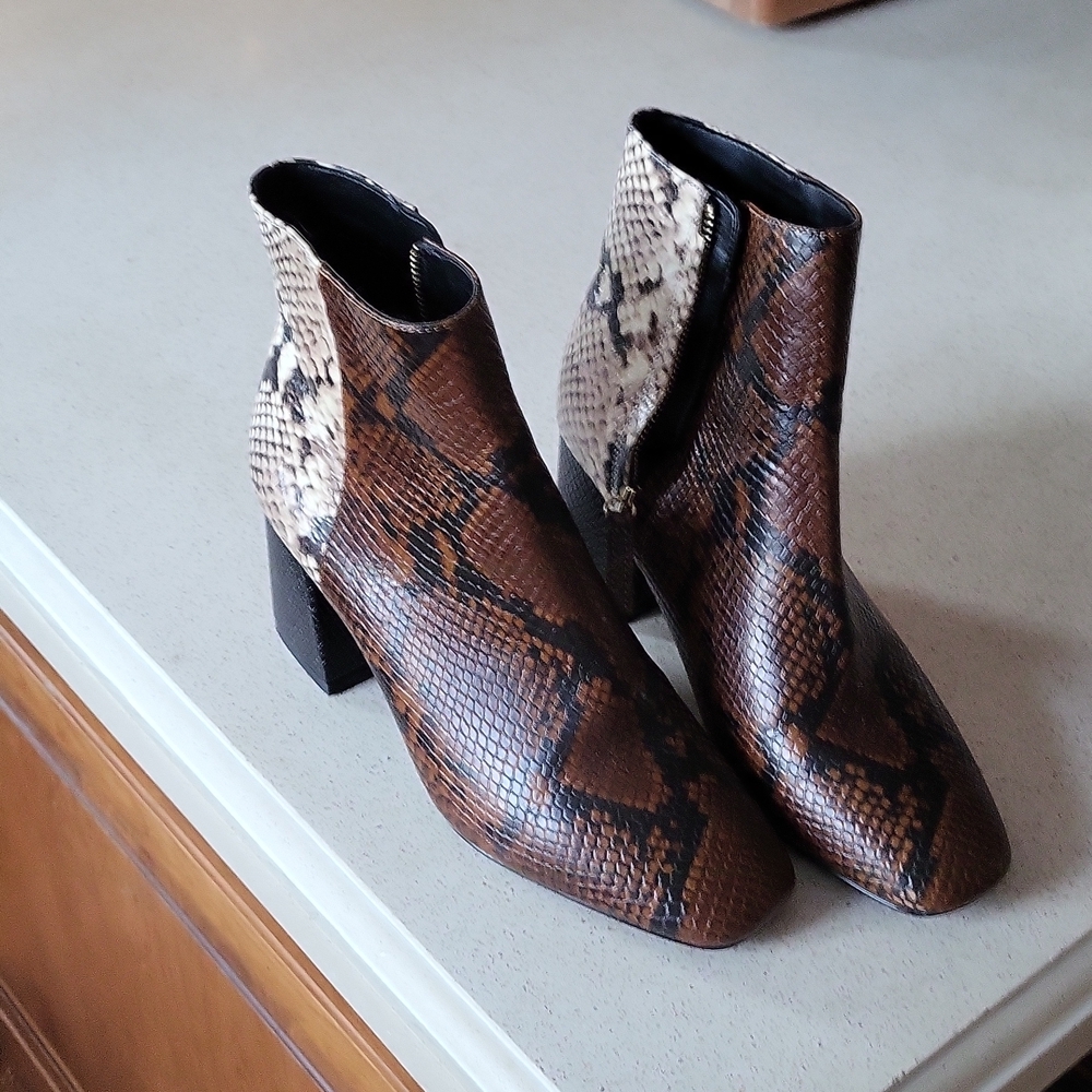 aldo leather snake booties like new - Picture 2 of 6